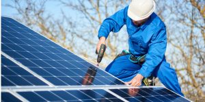 Installation Maintenance Panneaux Solaires Photovoltaïques à Louit